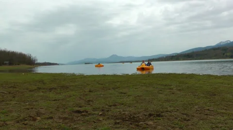 Water bikes on a lake(2). 스톡 동영상 37503448
