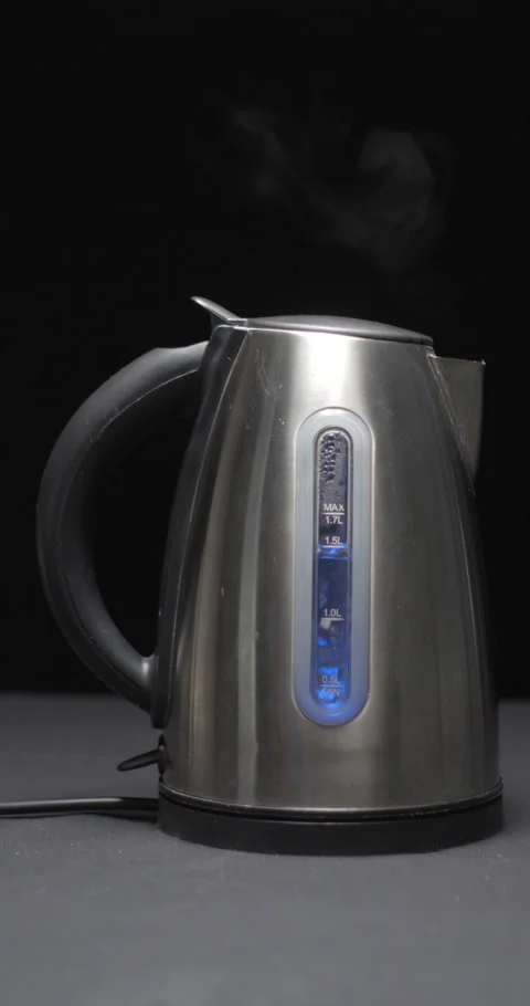 Water boiler studio close-up, vertical view Stock-Footage 280523467