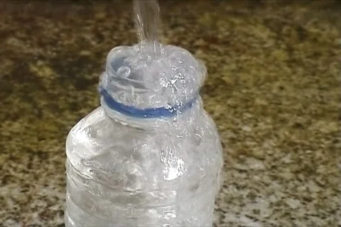 Water bottle fulling Stock Footage 111151