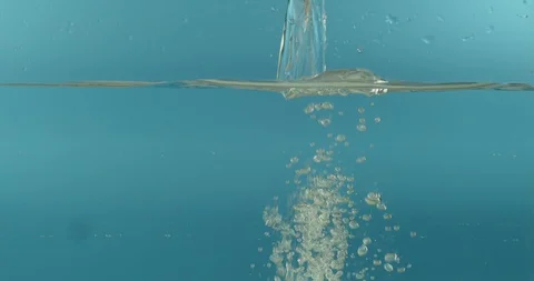 Water bubbles close up shot 库存影片 115091188