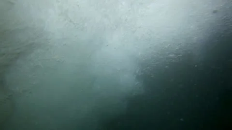 Water Bubbles Stock-Footage 8984774