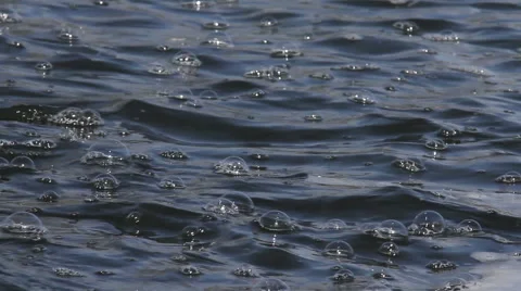 Water with bubbles Video stock 48304123