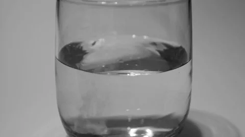 Water bubbles Stock-Footage 75934843