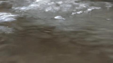 Water bubbles running Stock-Footage 106467069
