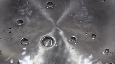 Water Bubbles Slow-Motion Vídeo Stock 332838193