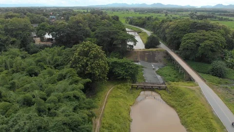 Water canal intersection Video stock 95792867