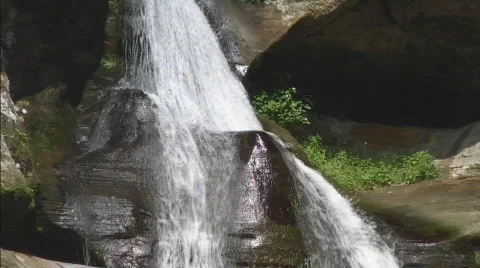 Water Cascading at Cedar Falls Video stock 761537