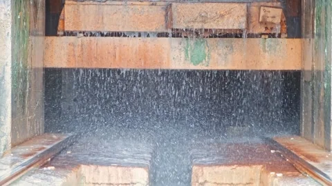 Water Cooling System in Marble Cutting Process 스톡 동영상 304241682