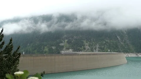 Water dam. time lapse of clouds in austrian alps Schlegeis valley Tirol. Vídeo Stock 122127727