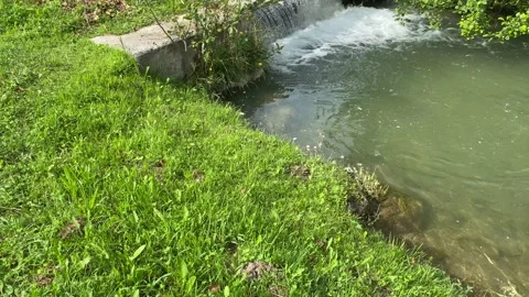 Water dam, vertical Video stock 137422787