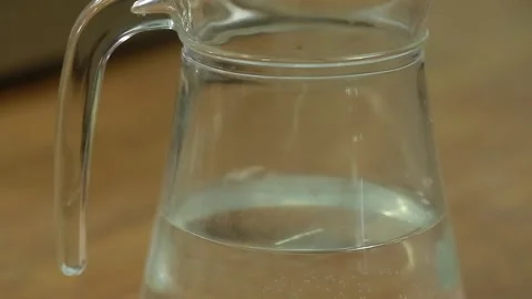 Water in a decanter Video stock 154431011