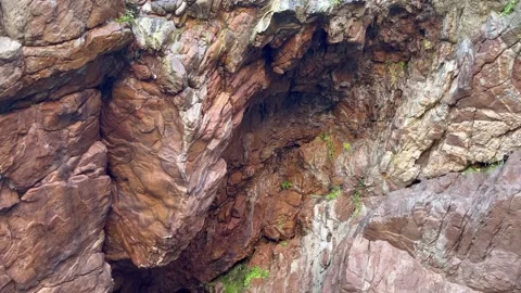 Water dripping from rocks 動画素材 201838365