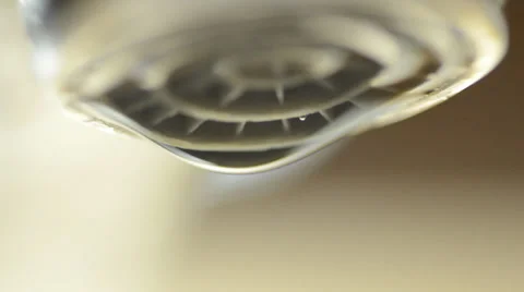 Water  Dripping from the Tap, Macro Vídeos de archivo 35795040