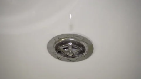 Water drips into the sink Video stock 147133504