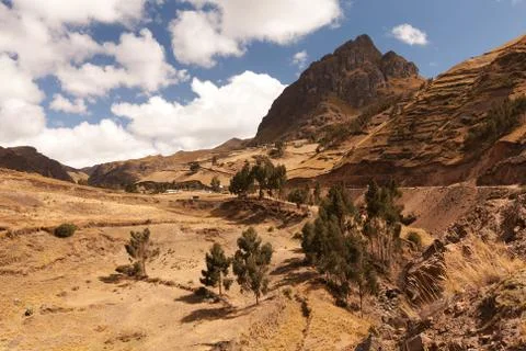 Water drop bouncing back from the surface,creating mesmerizing ripples,while 스톡 사진