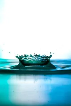 Water drop falling Foto stock