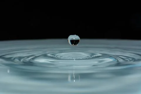Water drop impact Foto stock