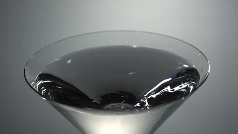 Water drop on water surface longdrink. Ultra slow motion hispeed 2000fps Video stock 93255293
