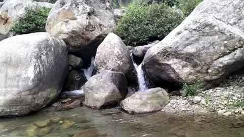 Water fall from stone Stock-Footage 244291116