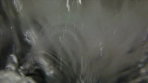 Water Flooding Window Glas Stock-Footage 857572
