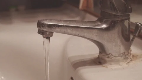 Water Flow 動画素材 105290844