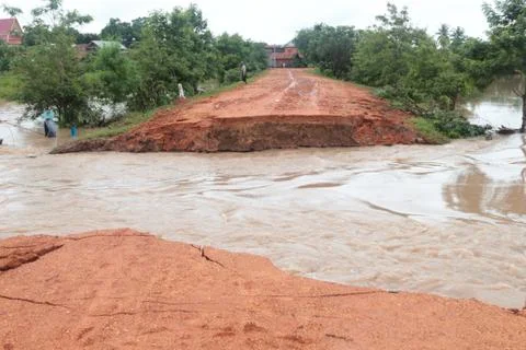 Water flow. Фото