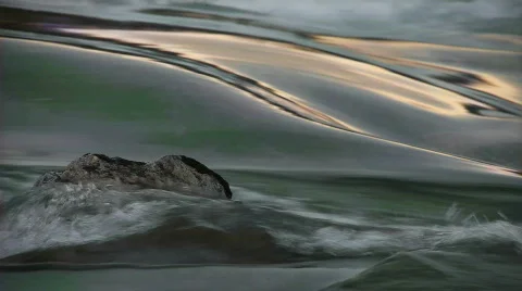 Water flow to waterfall  Stockbeeldmateriaal 814691