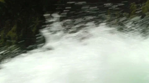Water Flowing 스톡 동영상 30580035