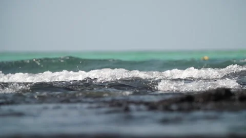 Water flowing into the ocean Video stock 310345788