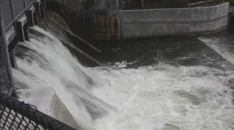 Water flowing over dam Video stock 716596