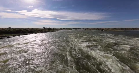 Water flowing on a river 库存影片 247449794