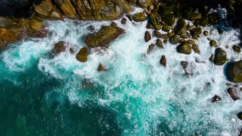 Water flowing into the water	 Video stock 204922965
