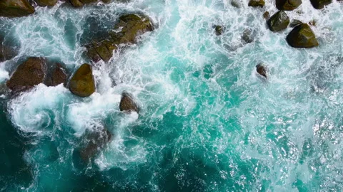 Water flowing into the water	 Video stock 204922975