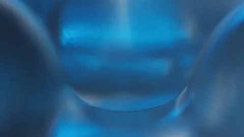 Water flows between two objects Video stock 165030319