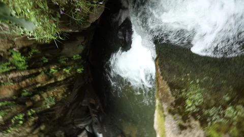 Water flows from a rocky section 8 Video stock 333136406