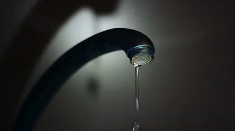 Water flows from the tap 009 Video stock 22322774