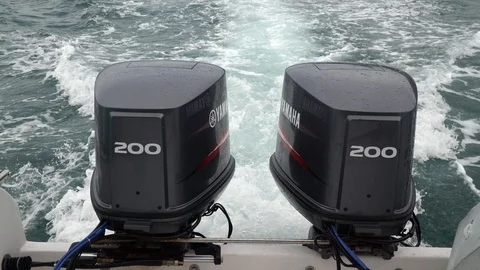 Water foam trace behinde speed boat. 스톡 동영상 121210866