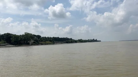The water of the Ganges River is flowing. Stock Footage 323357925
