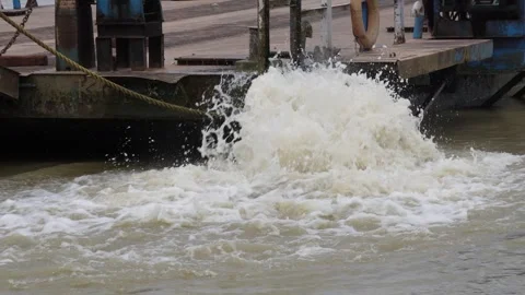 Water is generating turbulence due to engine power of boat Stock Footage 314513374