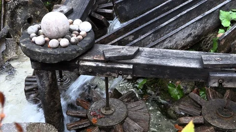 Water mill wheel,slow motion Stock Footage 98009304