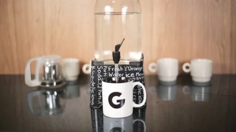 Water on mug Stock Footage 141748265