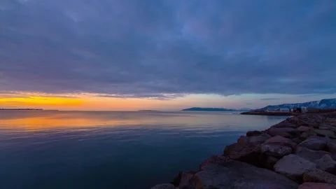 Water next to the ocean 動画素材 156012215