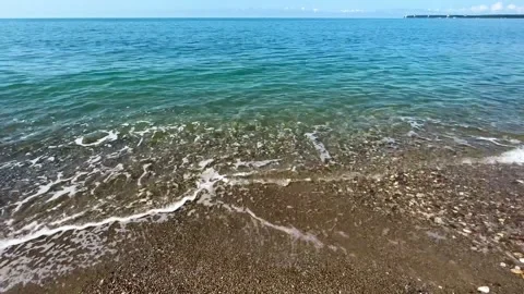 Water next to the ocean Vidéo 255724224