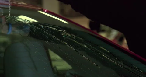 Water over the front car Vidéo 140351943