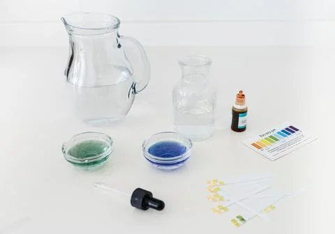 Water pH Testing Kit with Color Chart and Indicator Drops for Home Water Qu.. Stock Photos