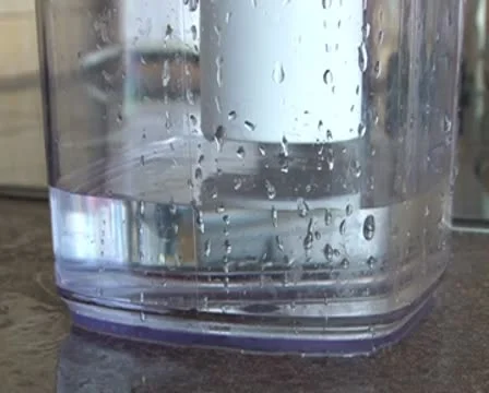 Water is poured into the filter 動画素材 8837063