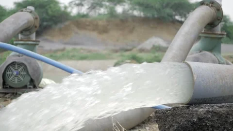Water Pump in Action - A Close-Up Look at the Water Flow 스톡 동영상 318458951