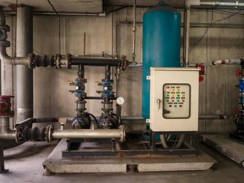 Water pump booster system panel for piping Foto stock