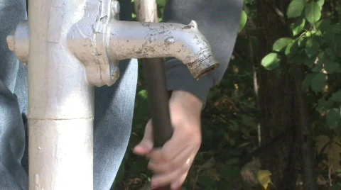 Water Pump Stock-Footage 281052