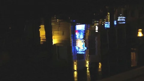 Water reflection in city by night. FULL HD. Video stock 88868073